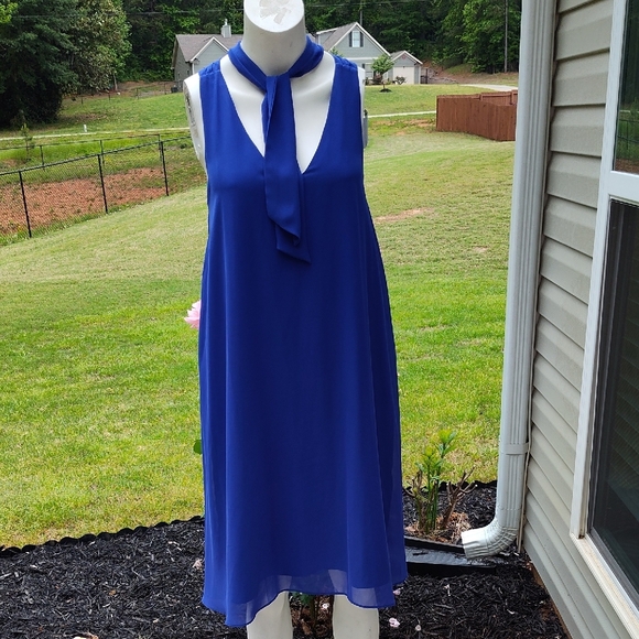 Sharagano Dresses & Skirts - Elegant Blue Sleeveless Dress with Scarf Tie